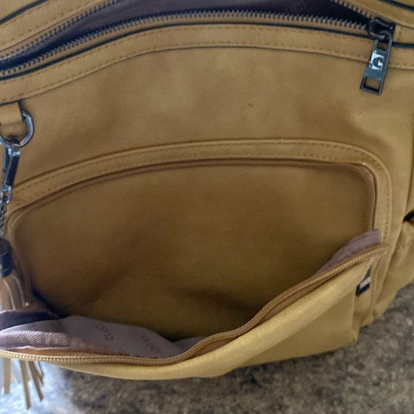 Yellow pleather backpack - Picture 7 of 8